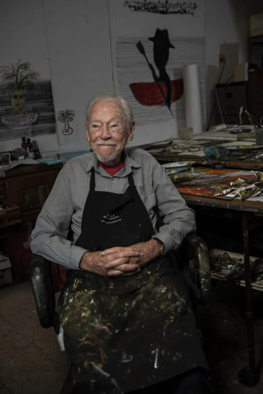 Guy Warren in studio 2 by Peter Morgan Nov 2020 513x768