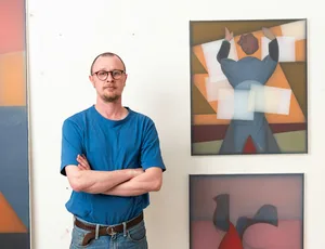 1986860211377 mitch cairns artists mouth opening night