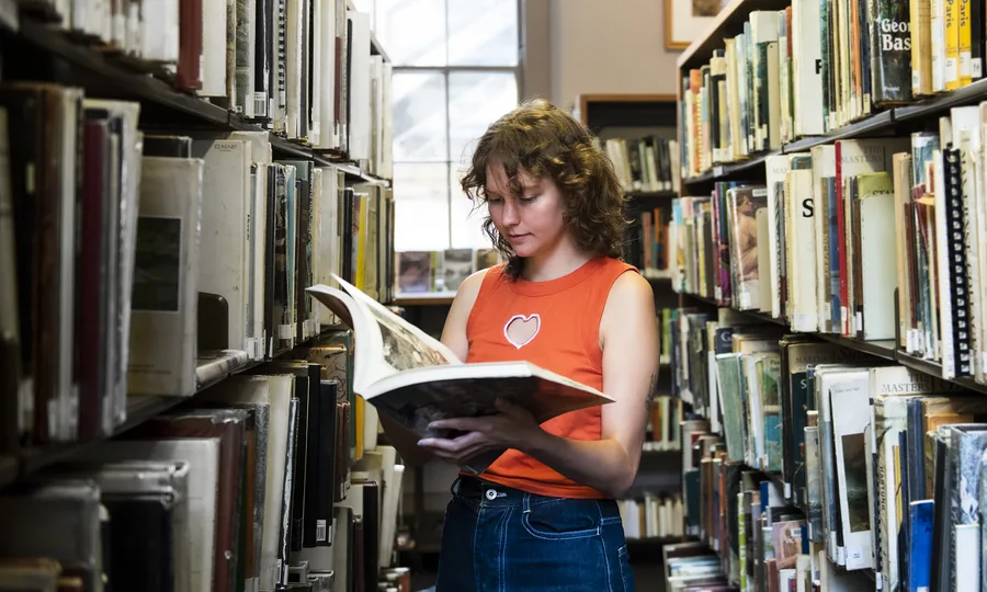 Library inside2 lucy bird copy