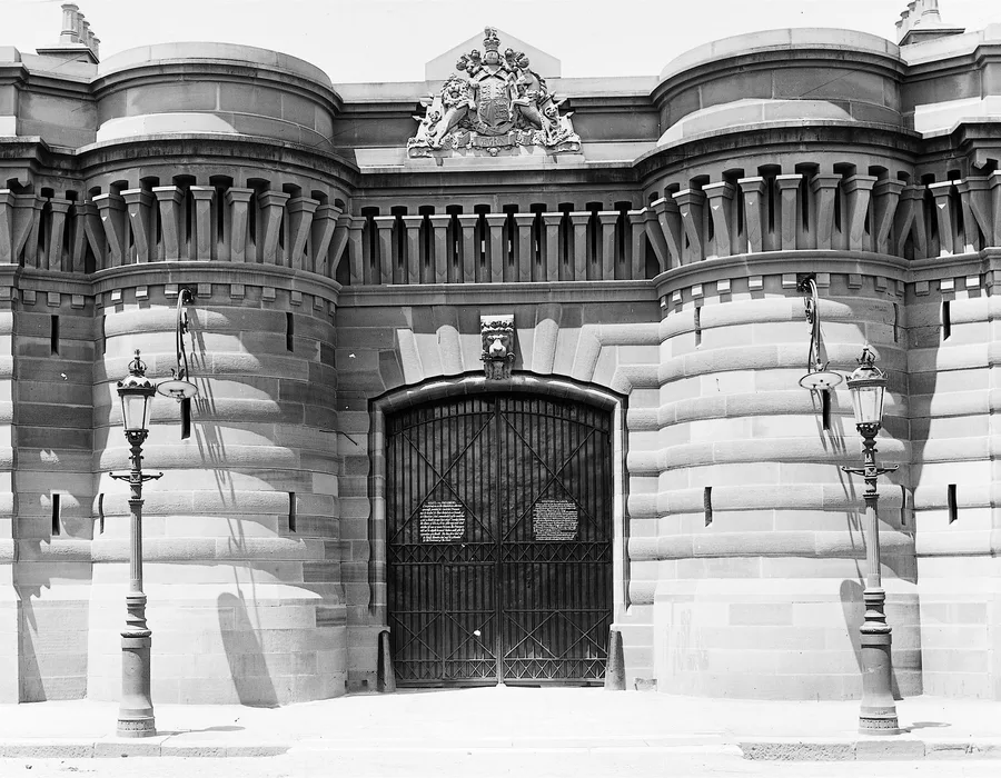 Captivate former darlinghurst gaol and nas tours
