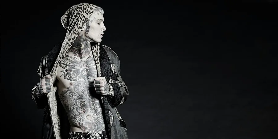 Nas queer contemporary skin deep