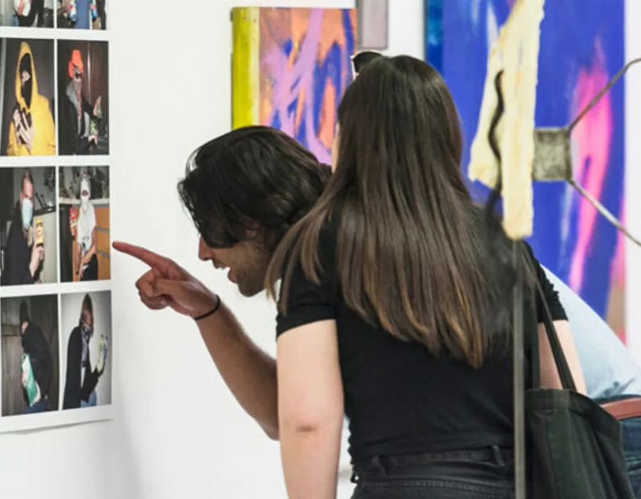 Grad Show banner e1673396516375 600x400