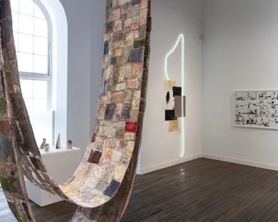 100425 Dobell Prize Install NAS Gallery 03 Peter Morgan scaled