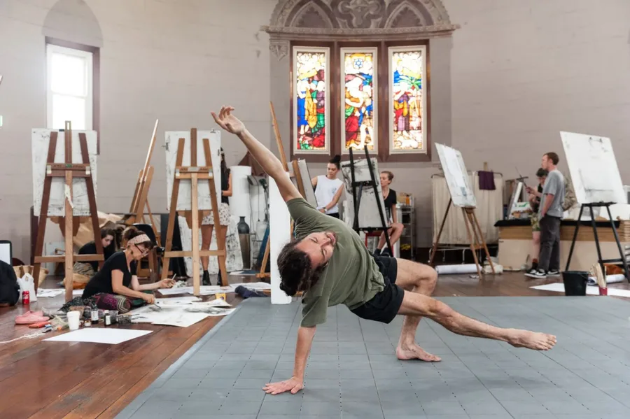 NAS life drawing class The Chapel e1673396492543