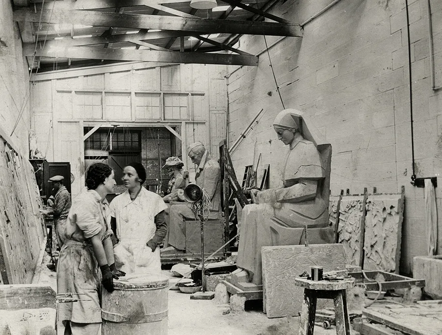 NAS students with full size external sculptures for the Anzac Memorial. Rayner Hoff studio, National Art School, 1932