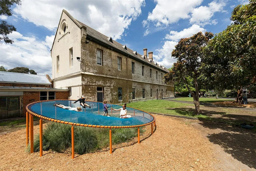 Nas art forum keg de souza