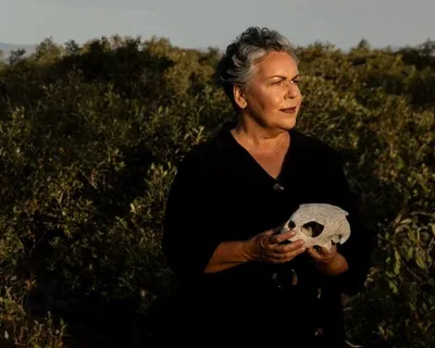 Fiona foley