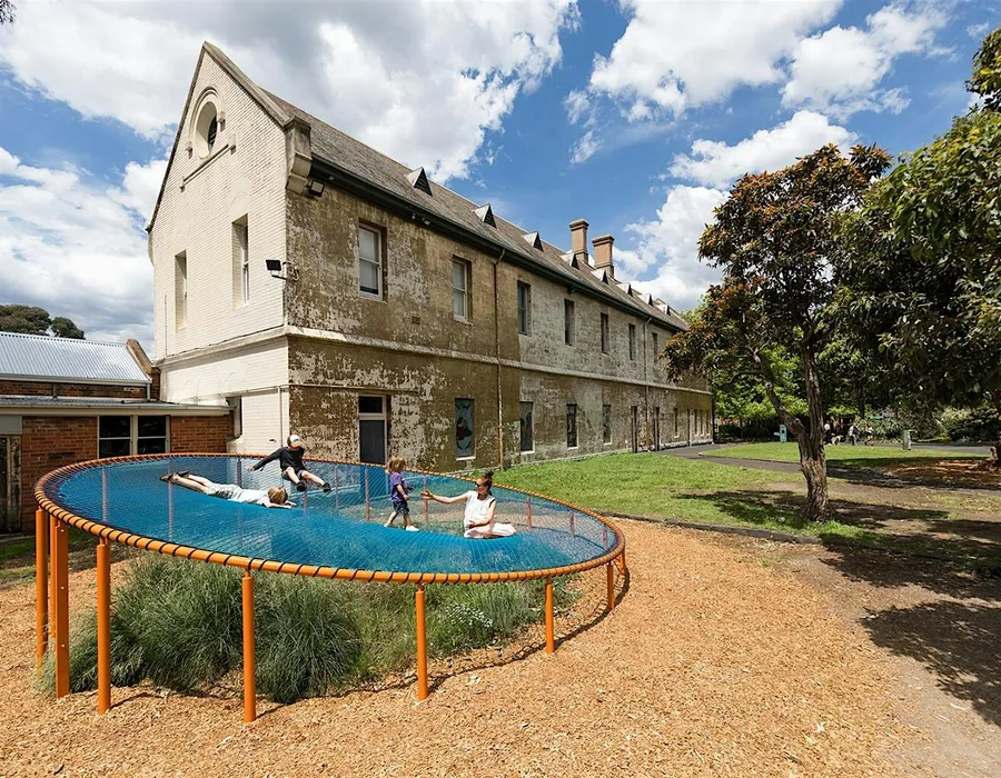 Nas art forum keg de souza