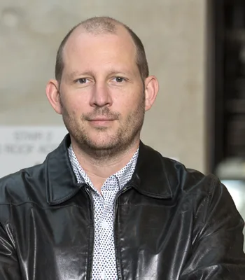 Kershaw Portrait 550 418