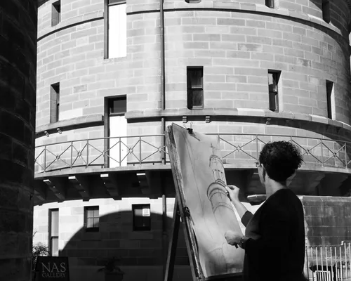 Drawing student on campus Photography by Ella Dreyfus 2009 2