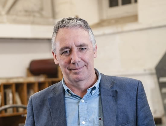 Simon_Cooper.jpg.750x418_q85_crop-,0_upscale