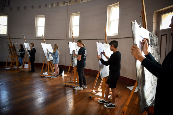 NIK_7366 (3) Students in the Dobell Drawing School for Year 11 students 2019. Photo: Nicole Anderson